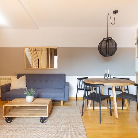Elegante Duplex En Terrassa, Barcelona Lägenhet Exteriör bild