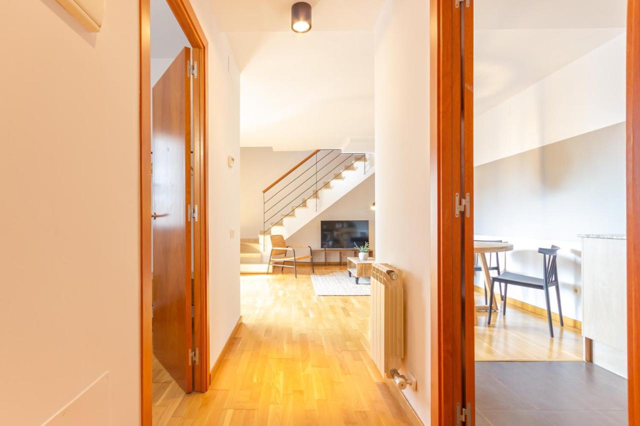 Elegante Duplex En Terrassa, Barcelona Lägenhet Exteriör bild